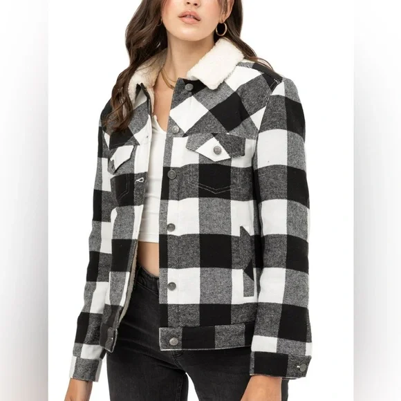 Love Tree Faux Fur Sherpa Lined Plaid Shacket / Jacket - Picture 1 of 11